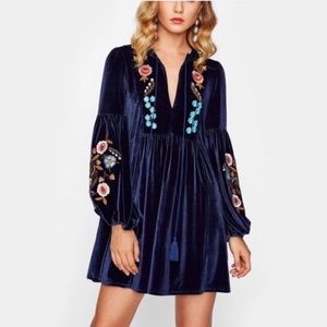 Velvet floral bell sleeve dress